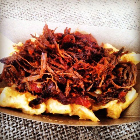 Pumpkin Mac n Cheese with Short Rib Ragu | HungryRedhead.com