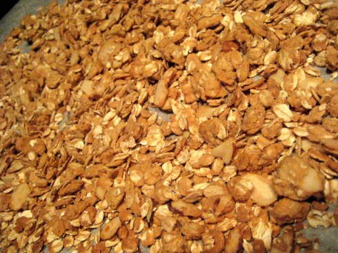 Honey Almond Granola | Adventures of a Hungry Redhead