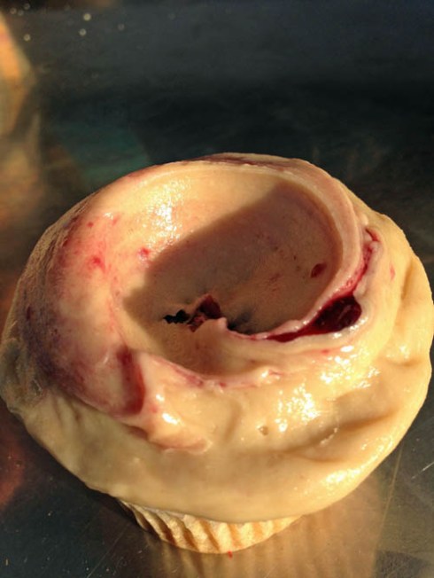 Suzie Cakes | PB&J Cupcake