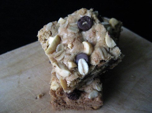 Backpacker Bars | Adventures of a Hungry Redhead