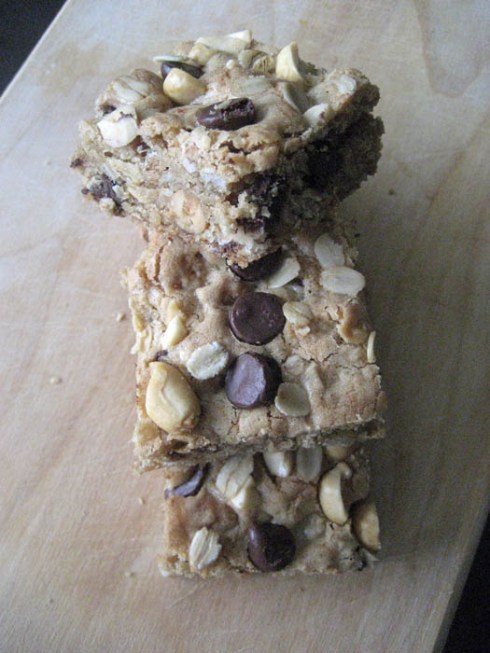 Backpacker Bars | Adventures of a Hungry Redhead