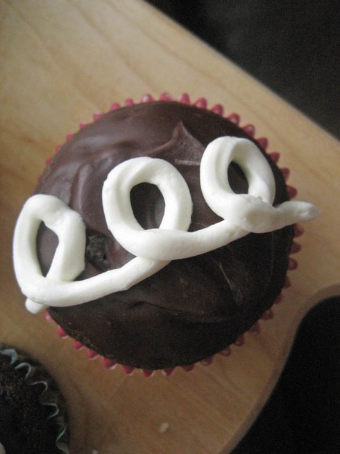 Fauxstess Cupcakes | Adventures of a Hungry Redhead