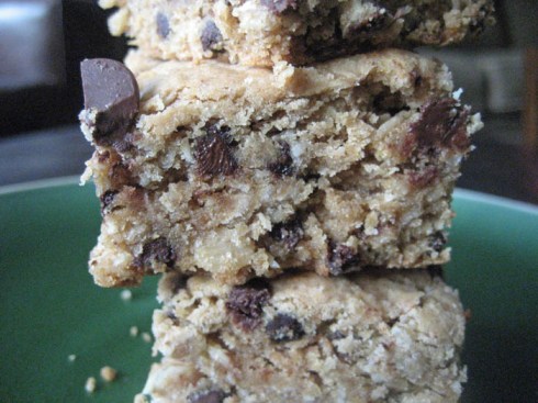 Vegan Chocolate Chip Blondies | Adventures of a Hungry Redhead